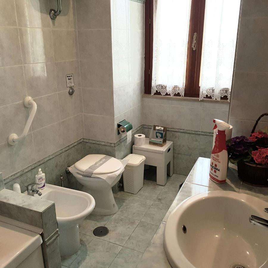 לטינה Home Denise E Luca מראה חיצוני תמונה