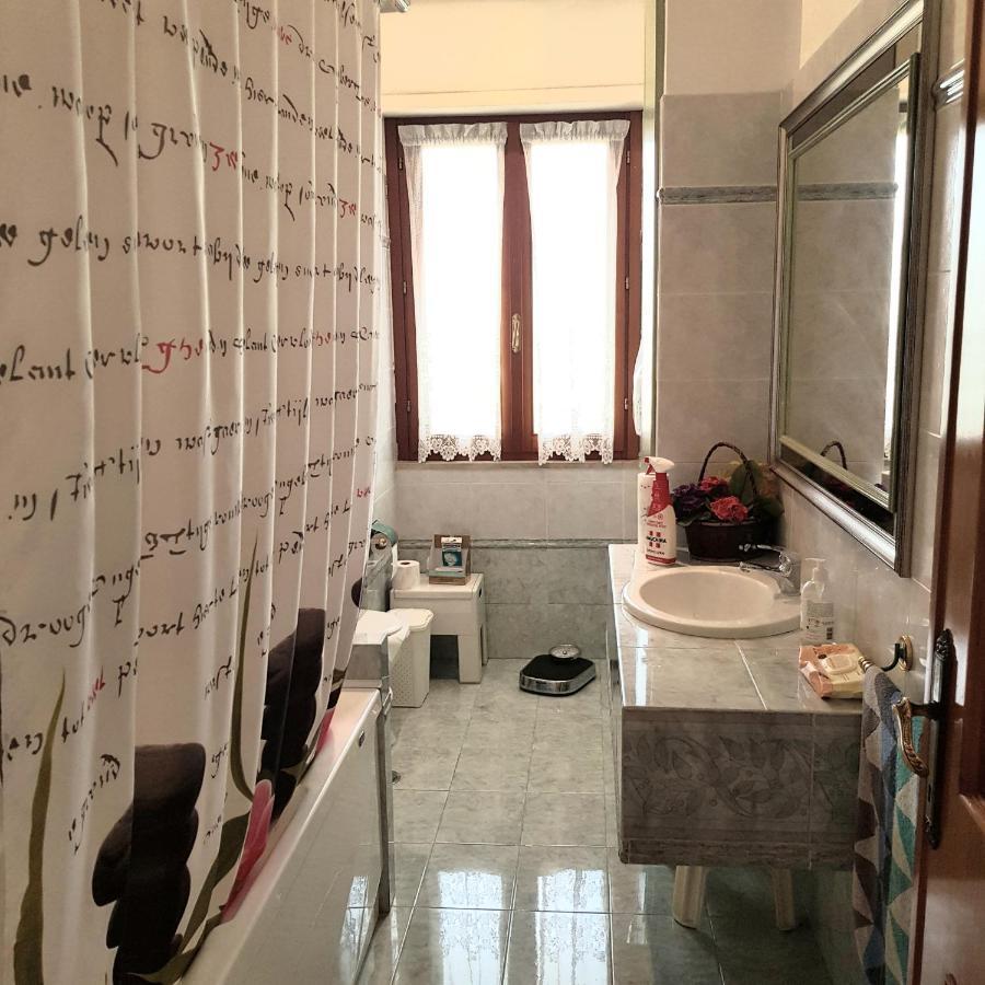 לטינה Home Denise E Luca מראה חיצוני תמונה