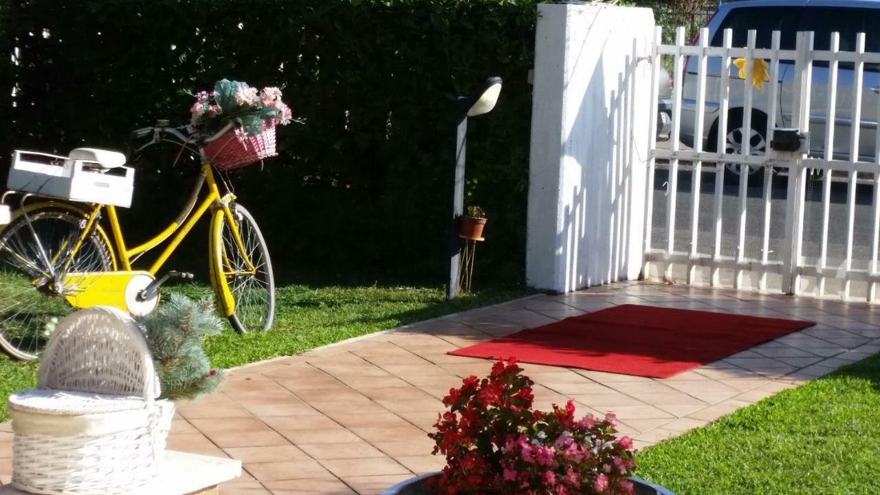 לטינה Home Denise E Luca מראה חיצוני תמונה