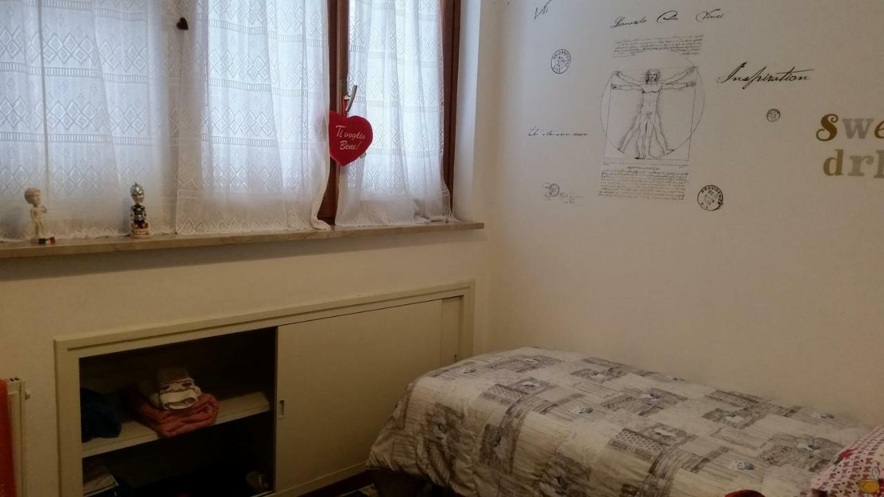 לטינה Home Denise E Luca מראה חיצוני תמונה