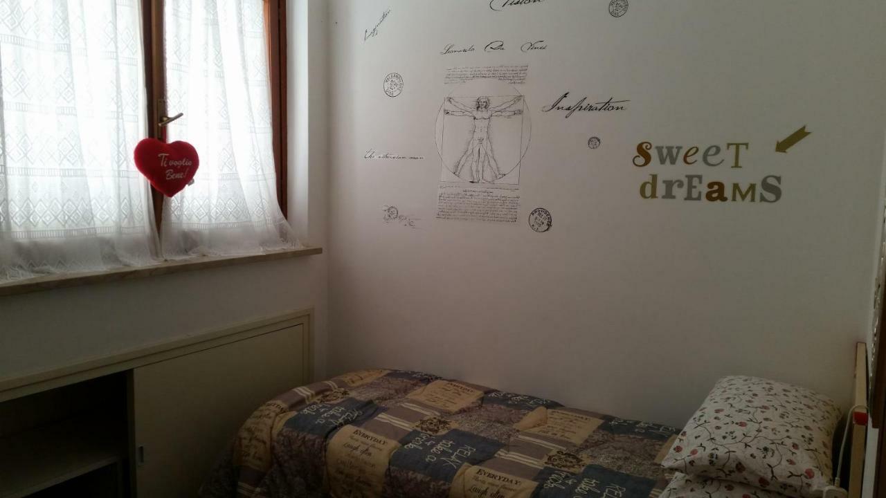 לטינה Home Denise E Luca מראה חיצוני תמונה